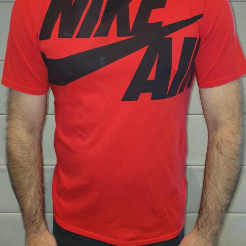 Men's Red Nike T-shirt